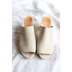 Bryr Jayne Cream Suede Leather Clog Heels Size 38